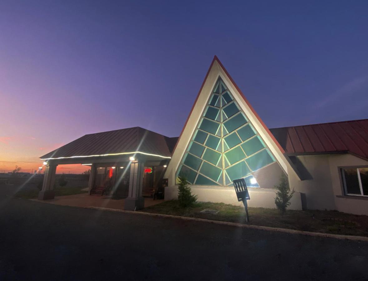 American Best Inn By Oyo I-35 Perry Near Lake Mcmurtry Экстерьер фото
