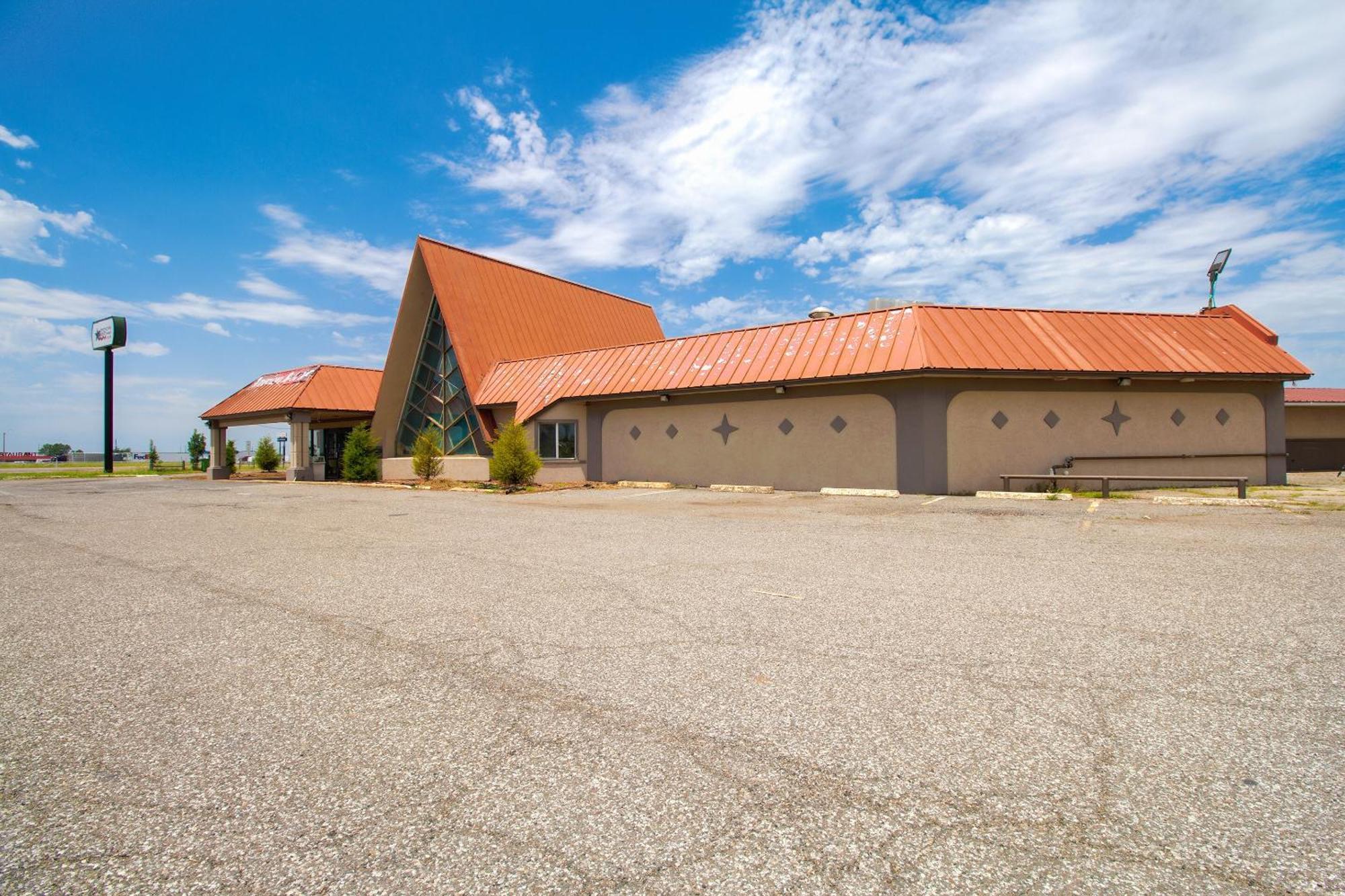 American Best Inn By Oyo I-35 Perry Near Lake Mcmurtry Экстерьер фото