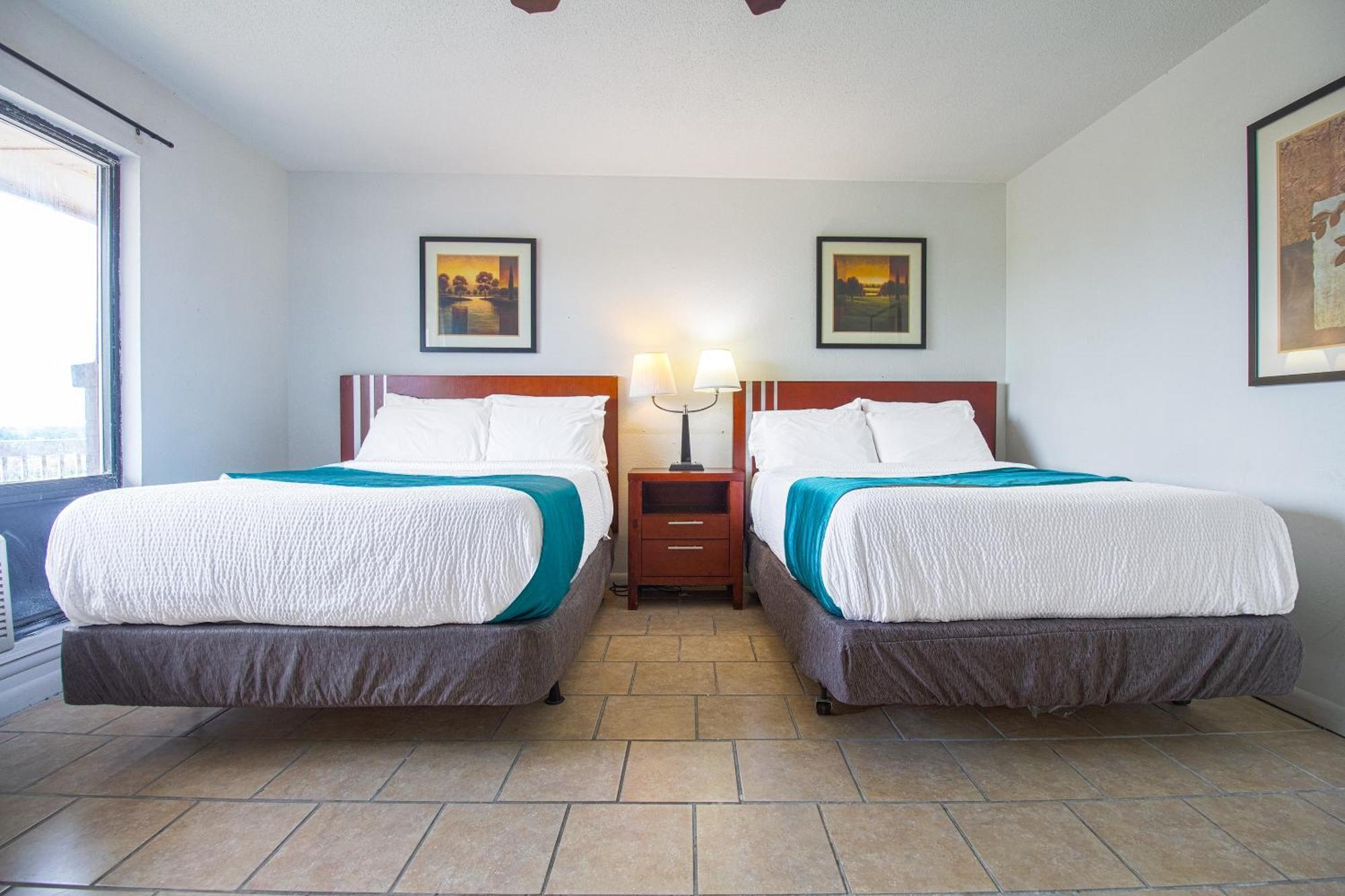 American Best Inn By Oyo I-35 Perry Near Lake Mcmurtry Экстерьер фото